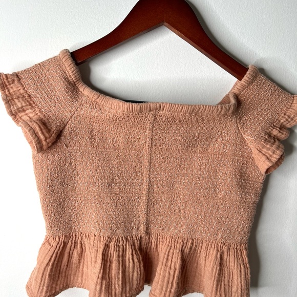 PINK AMERICAN EAGLE SMOCKED PEPLUM TOP! C8 - Picture 5 of 5